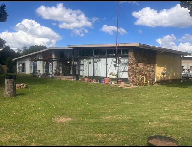 3 BEDROOM HOUSE FOR SALE IN MEYERVILLE